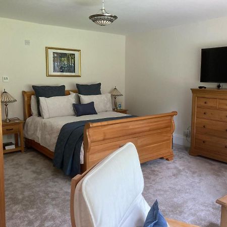 Matlock House Bed & Breakfast Hawkinge Eksteriør bilde