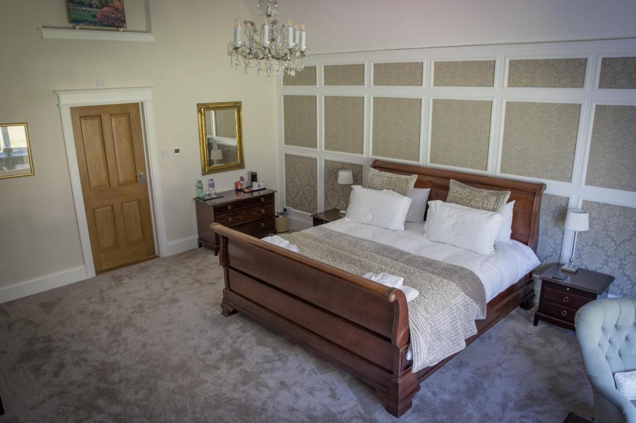 Matlock House Bed & Breakfast Hawkinge Eksteriør bilde